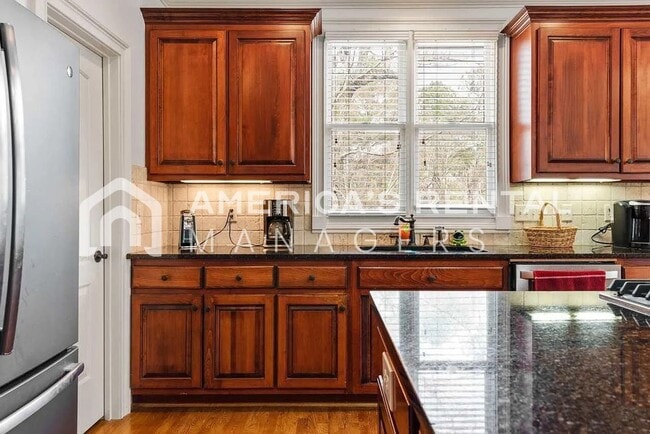 Building Photo - Deposit Pending! - Private Estate Living on Over 3 Acres! Available to view NOW!