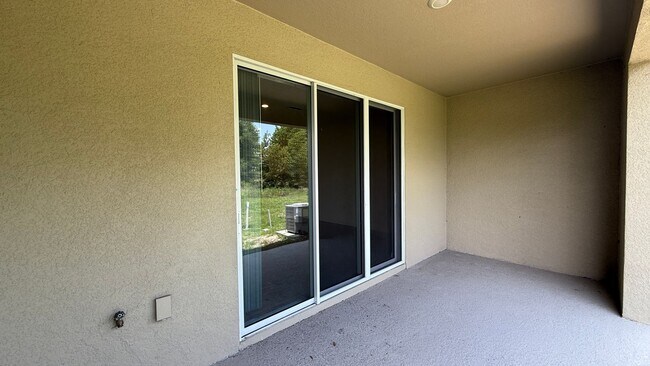Building Photo - Discover the Charm of Feltrim Reserve! No ...