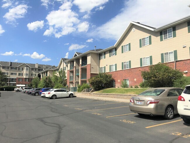 Building Photo - 146 W 1230 N