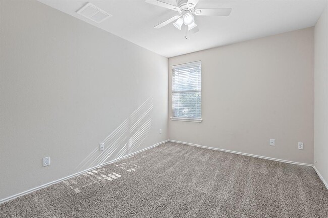 Building Photo - 10512 Wylie Dr