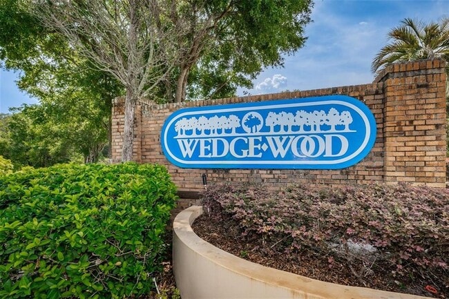 Building Photo - 2636 10th Ct