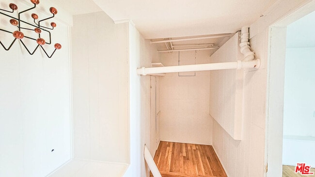 Building Photo - 8895 Appian Way