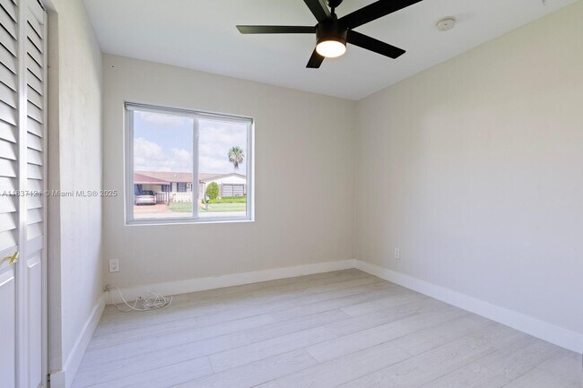 Building Photo - 18013 SW 89th Pl