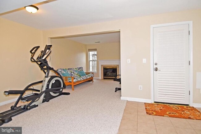 Building Photo - 25445 Carberry Dr