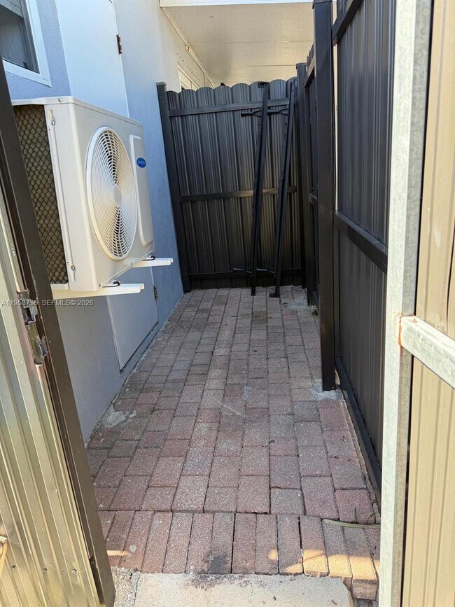 Building Photo - 5245 NW 192nd Ln