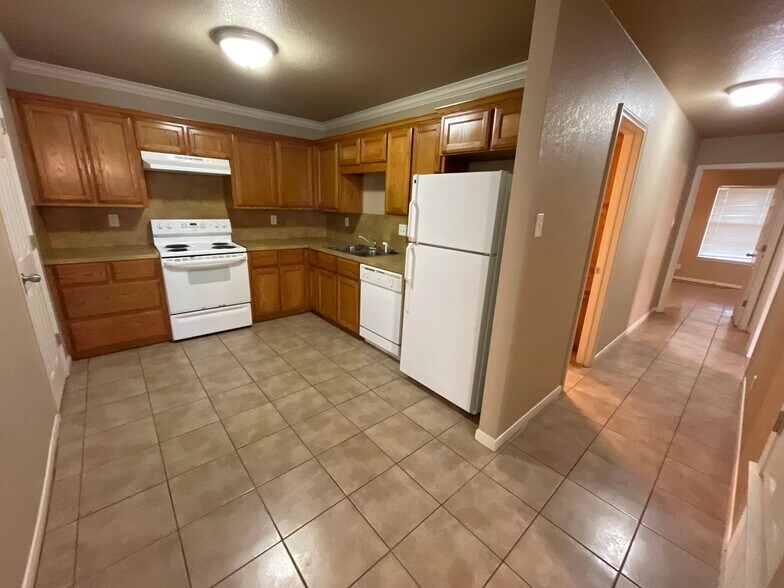 Building Photo - 1303 Powder River Dr