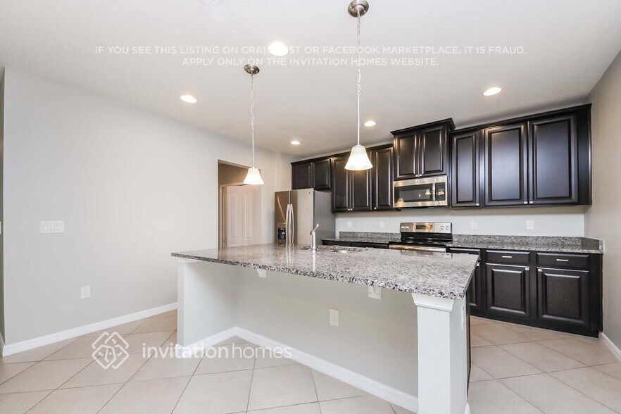 Building Photo - 3256 Olivera Way