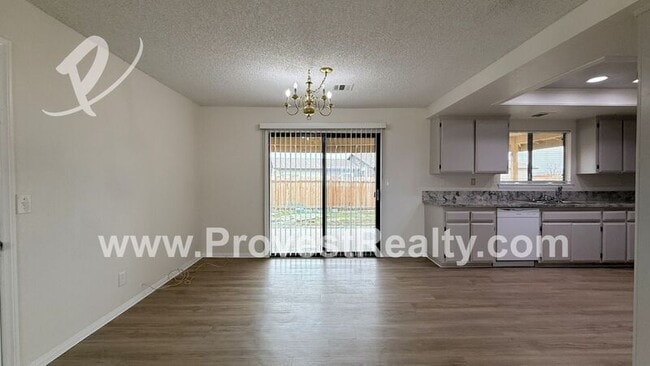 Building Photo - 14498 Amador Ct