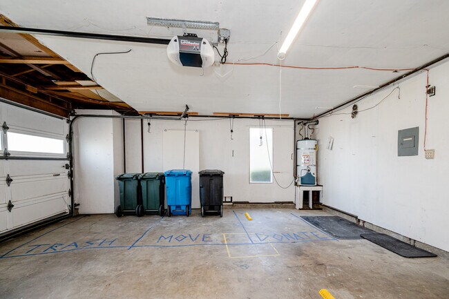 Building Photo - 1034 Shoal Dr