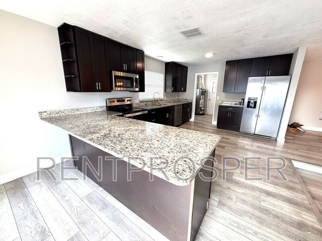 Building Photo - 376 Imperial Dr