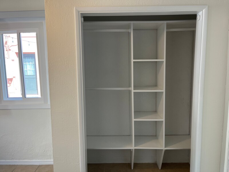 Building Photo - 3560 E Cody St