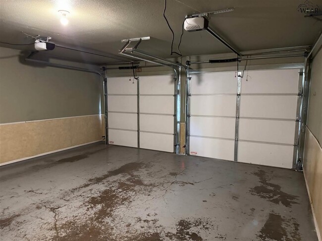 Building Photo - 4614 Trailwood Dr