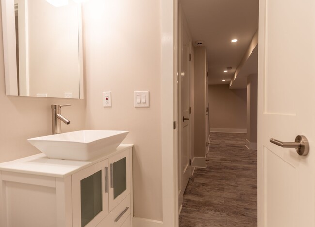 Building Photo - Rare Gem in LeDroit Park w/ Parking!