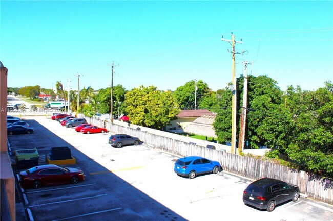 Building Photo - 17101 NW 57th Ave