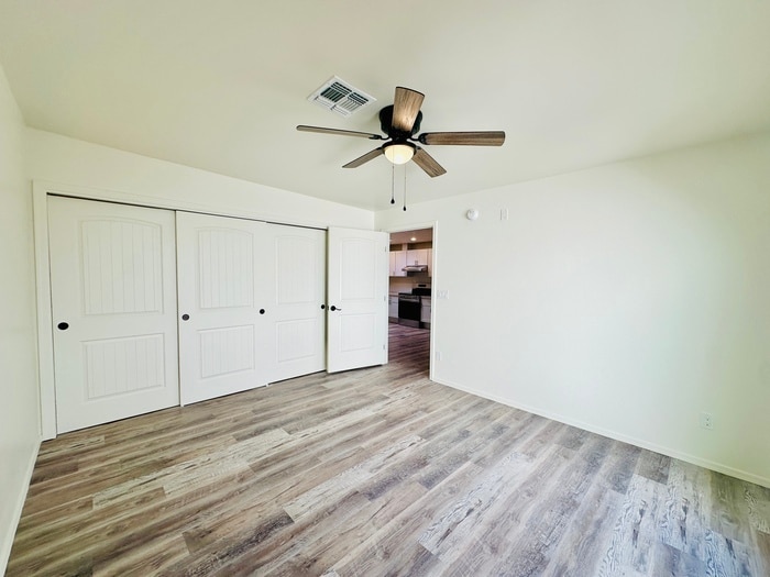 Building Photo - 1337 W Pennington St