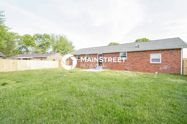 Building Photo - 3 Bedroom Pet-Friendly Home in Smyrna, TN ...