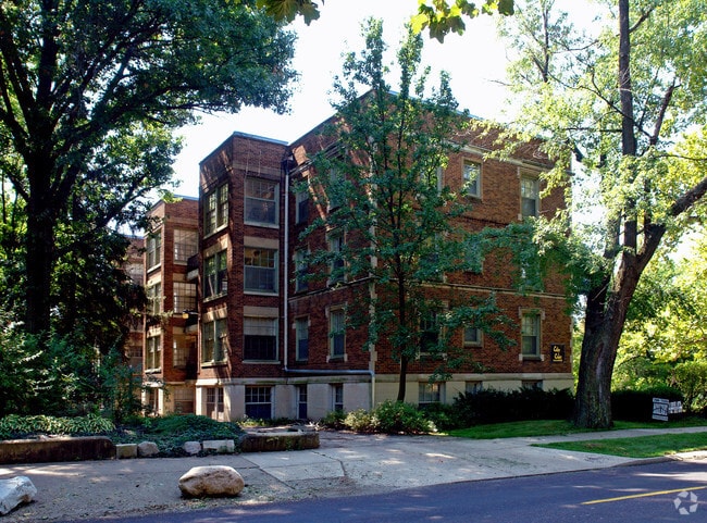 Building Photo - Cody Court Apartments