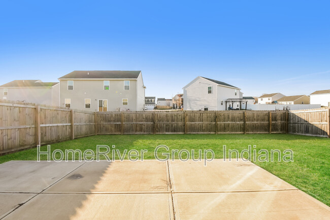 Building Photo - 13854 N Cardonia Dr