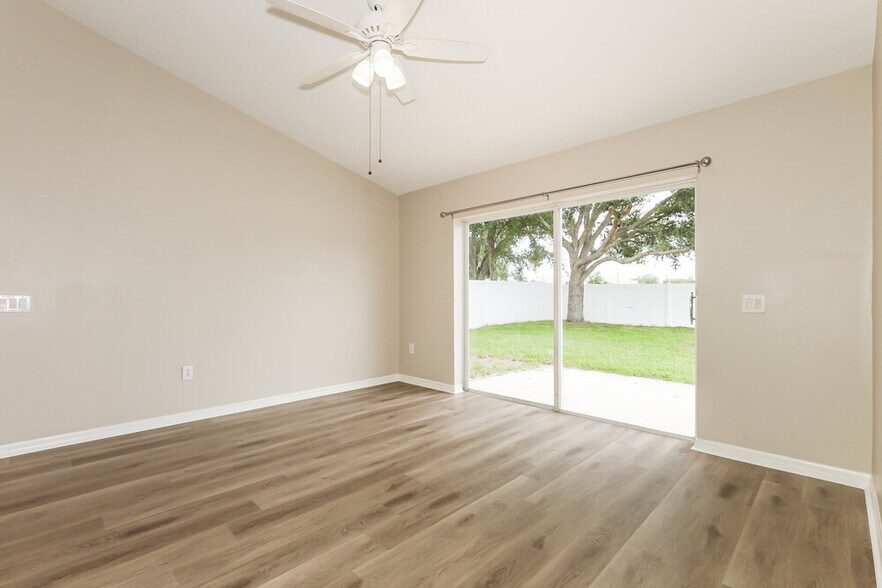 Building Photo - 11109 Lake Lanier Dr