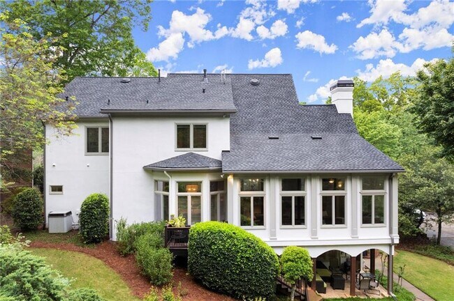 Building Photo - 1431 Waterford Green Dr