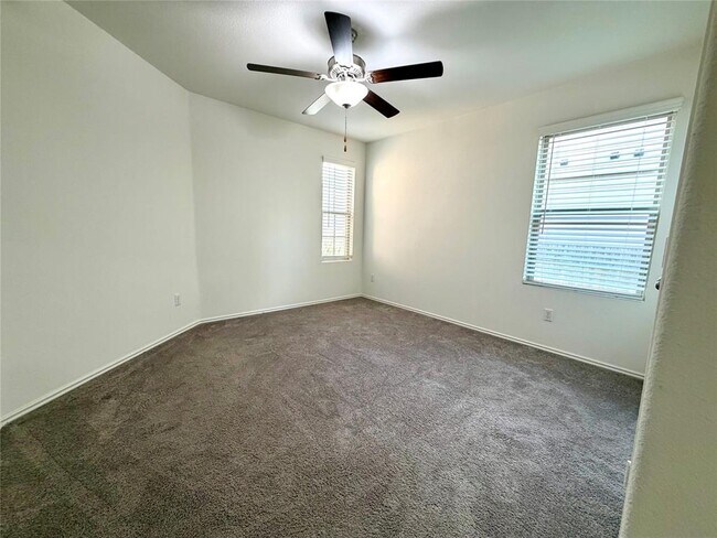 Building Photo - 216 Star Pass