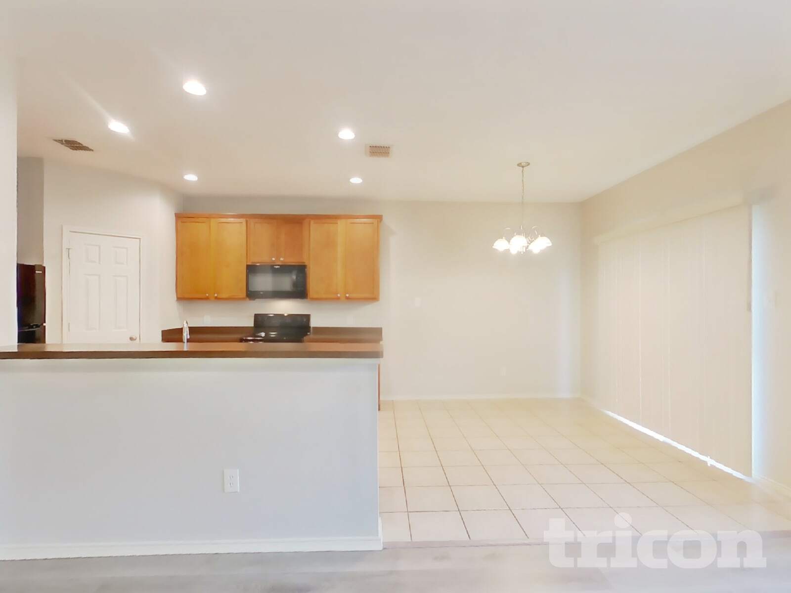 Building Photo - 2809 Thistlewood Dr