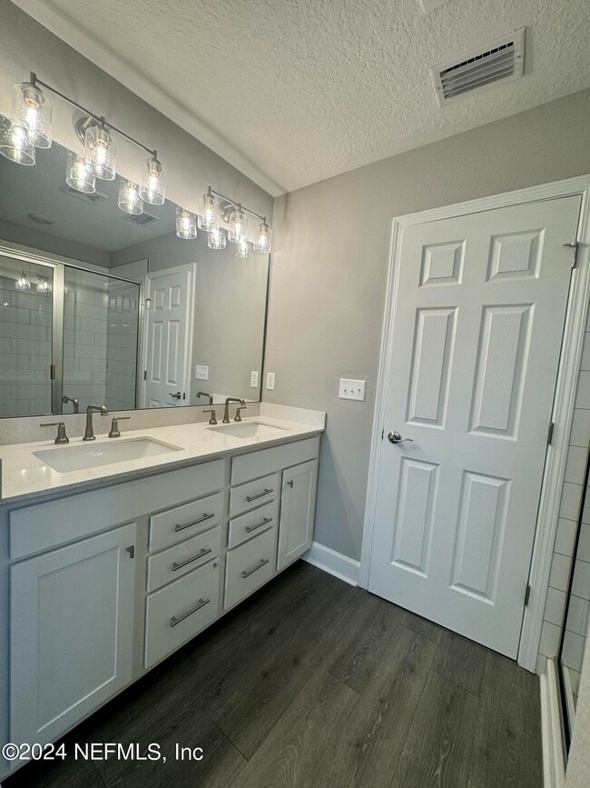 Building Photo - 29 Cedar Elm Wy