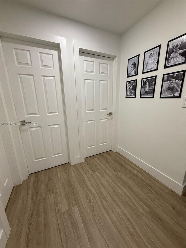 Building Photo - 1040 NW 127th Pl