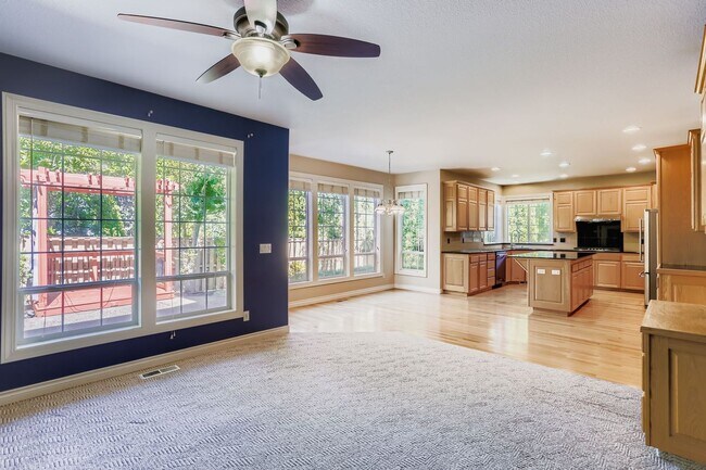 Building Photo - Spacious Bethany Home with Attached Garage, Fenced Yard, Washer/Dryer Included