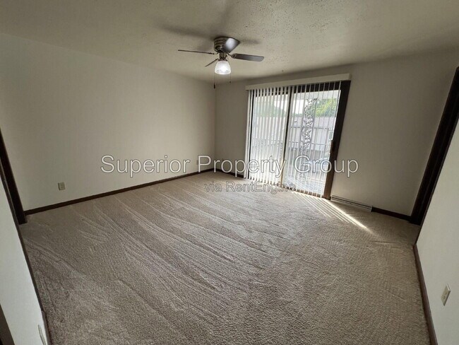 Building Photo - 536 Melody Ln