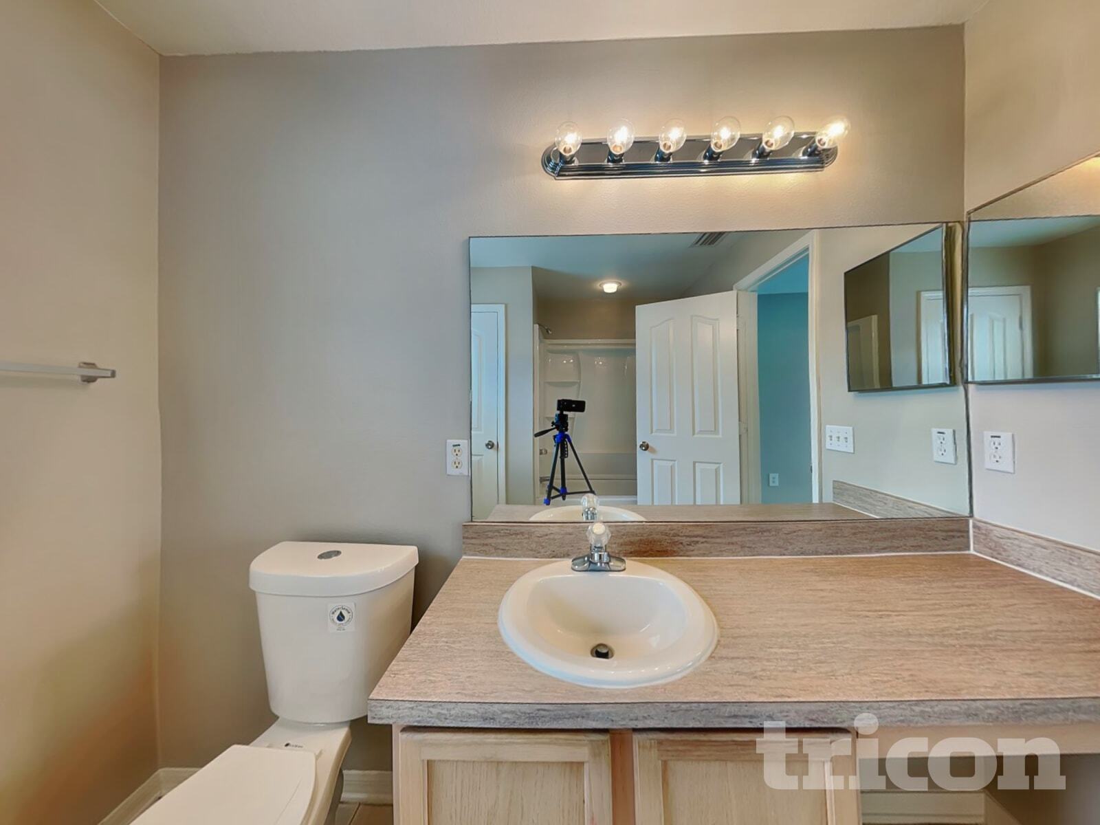 Building Photo - 2483 Brownwood Dr