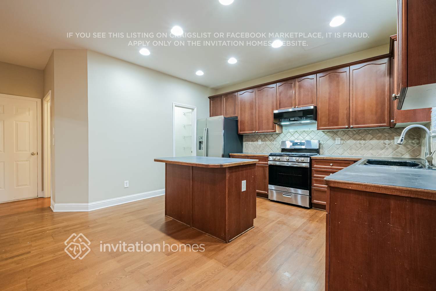 Building Photo - 1451 Heatherglade Ln