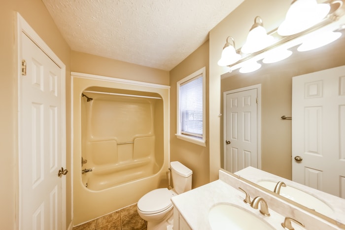 Building Photo - 203 Cascade Dr
