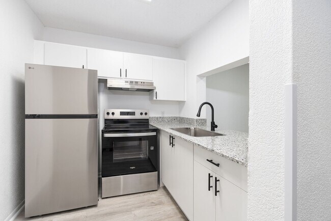 34-web-or-mls-1215 NW 103rd Ln_DSC7617 - Vista Shores