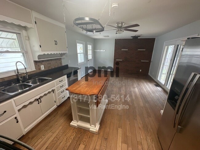 Building Photo - 7056 Caroline Ave