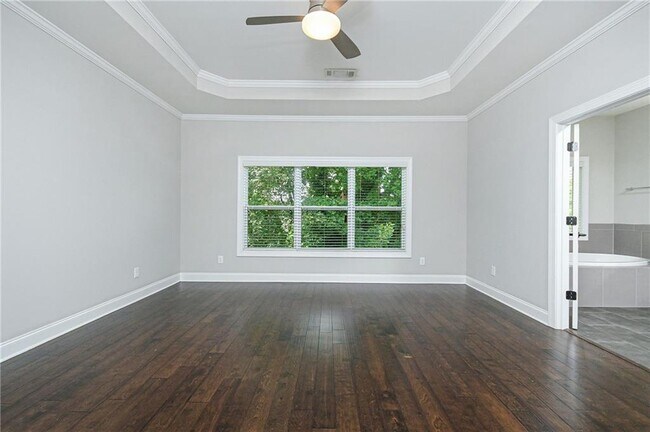 Building Photo - 1299 Linden Ct