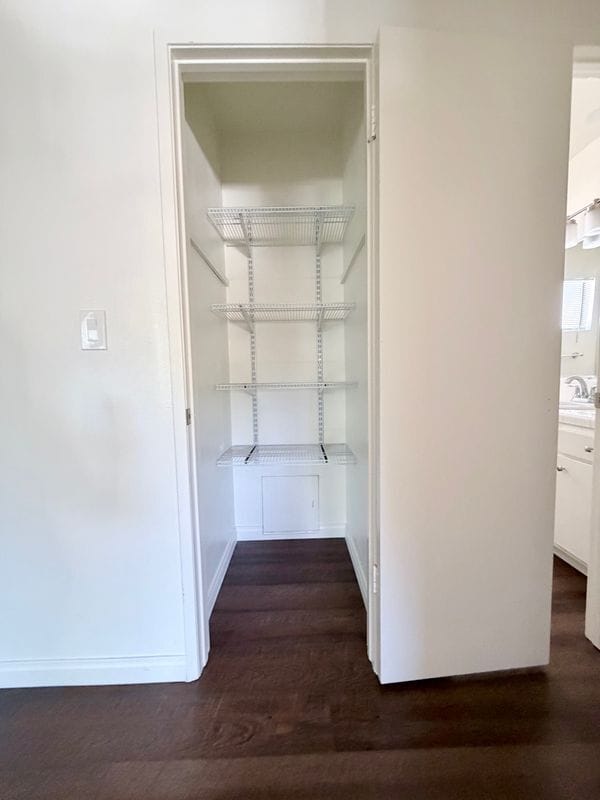 Building Photo - 1021 San Andres St