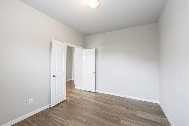 Building Photo - 3727 Bright Moon Ct
