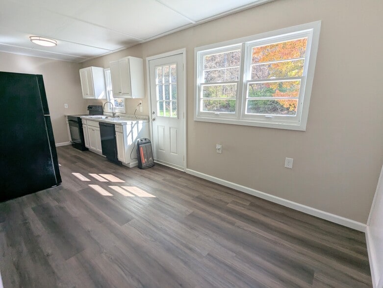 Building Photo - 417 Woodlyn Rd