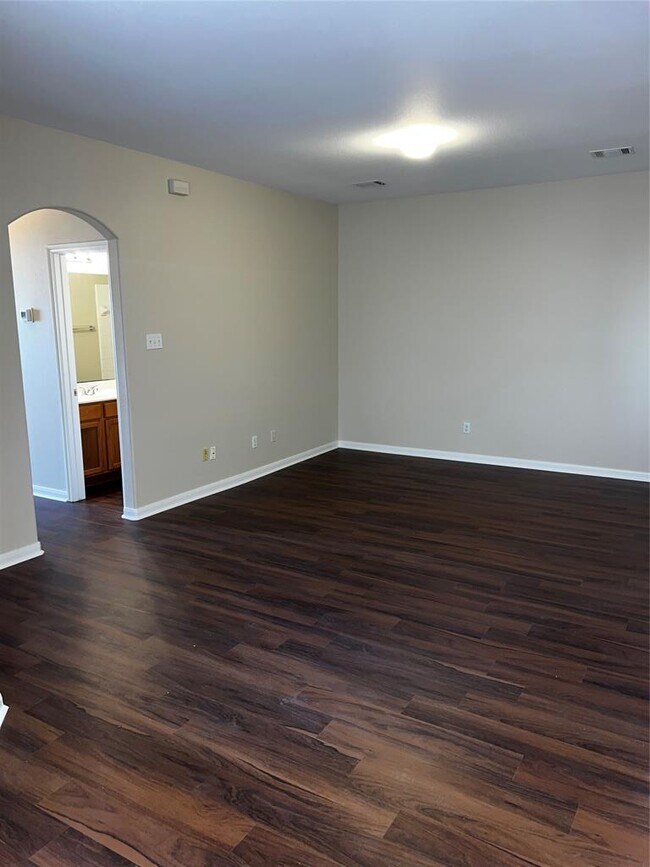 Building Photo - 143 Marvin Cove