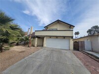 Building Photo - 4760 Woodridge Rd