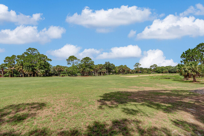 Building Photo - 8829 First Tee Rd