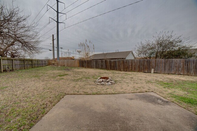 Building Photo - Charming Updated 3-Bedroom Home in South B...