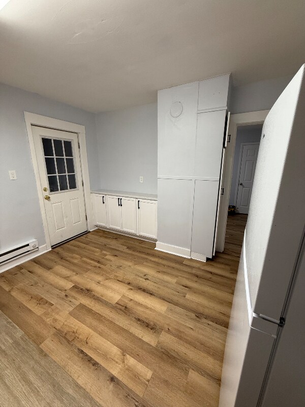 Building Photo - 216 Lamont Ave