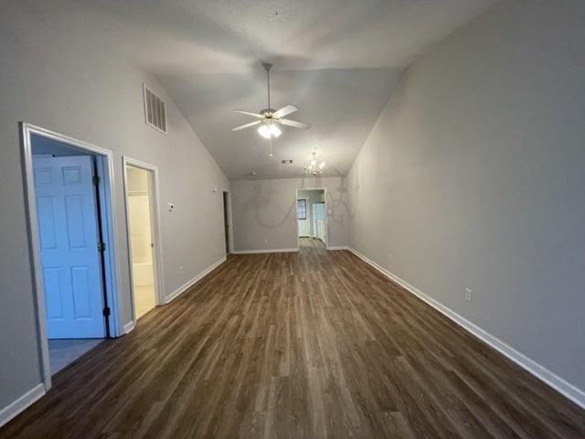 Building Photo - 504 Edgecliff Ln