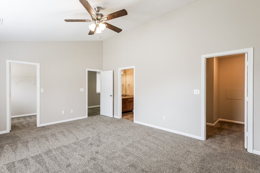 Building Photo - 5714 Minden Dr