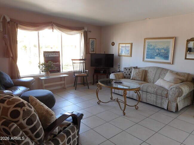 Building Photo - 6805 E 2nd St