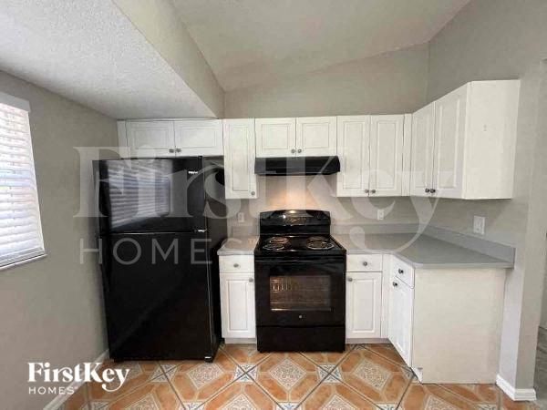 Building Photo - 2813 Parlay Ln