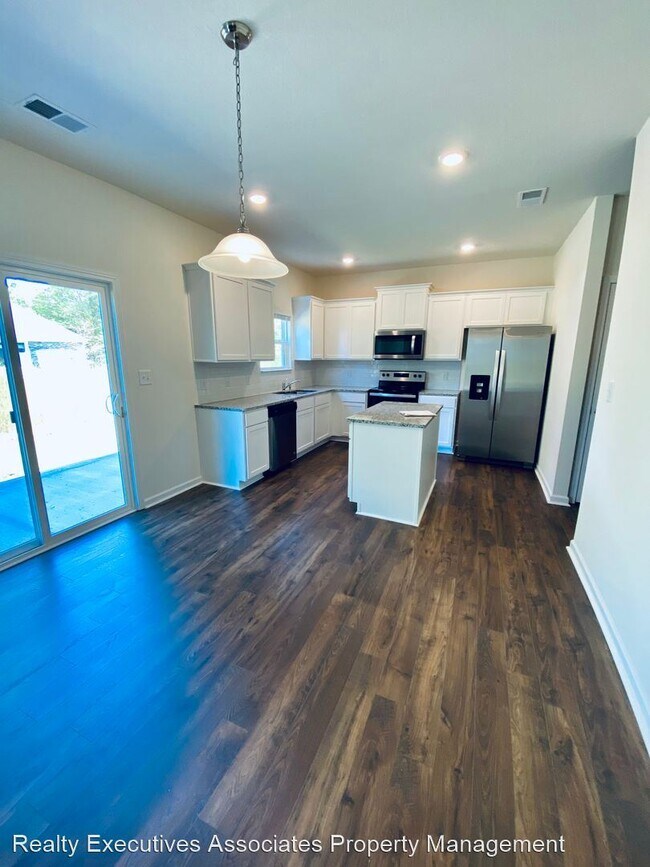Building Photo - 4 br, 2.5 bath House - 9729 War Admiral Lane