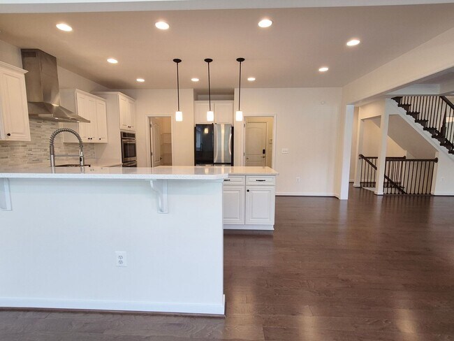 Building Photo - 15 Sweet William Dr